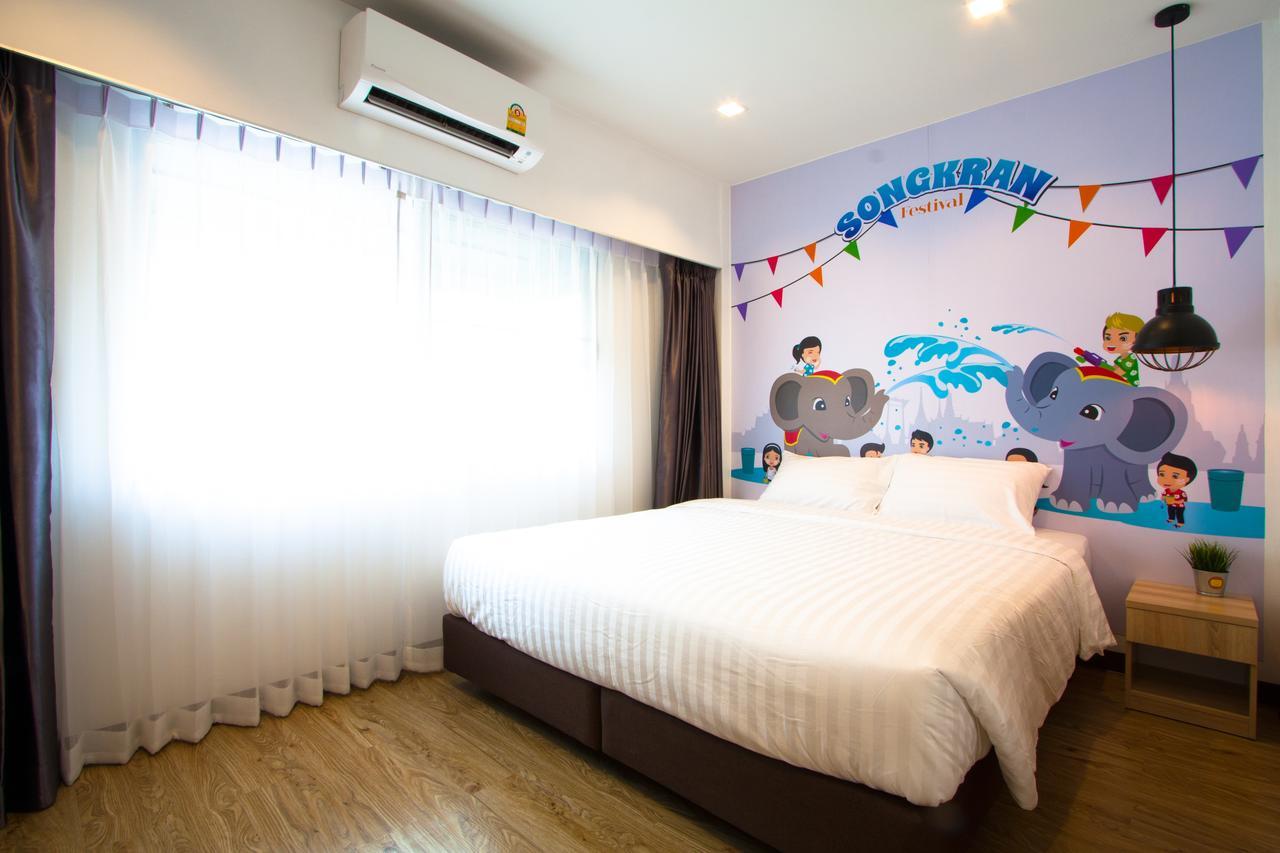Hotel Big Smile Bangkok Esterno foto